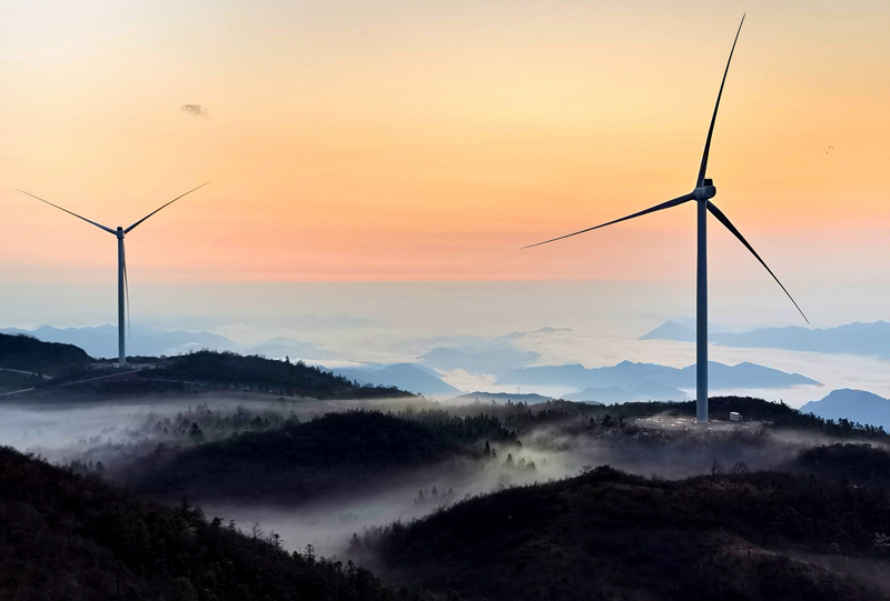 中共中央政治局會議: 加快發展東北風電、光伏、核電等清潔能源